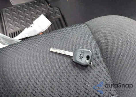 2018 Chevrolet Silverado 1500 1Lt из США, поврежденный, VIN 3GCPCREC8JG595478